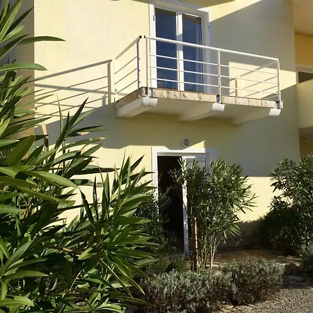 Erdgeschossferienwohnung Domicil Adria By Interhome דירה נוביגראד דאלמטיה