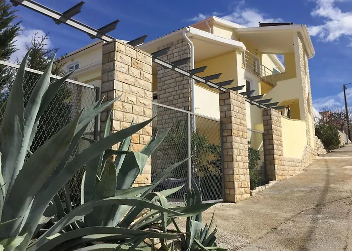 Erdgeschossferienwohnung Domicil Adria By Interhome נוביגראד דאלמטיה