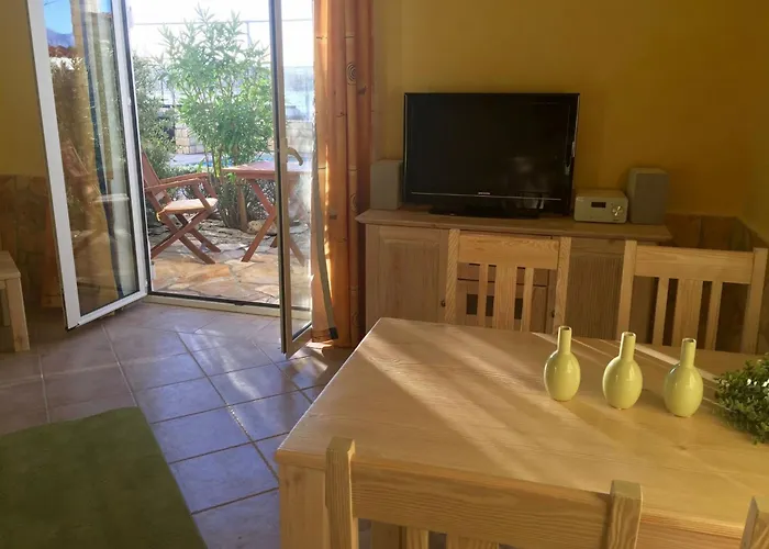 Апартаменты Erdgeschossferienwohnung Domicil Adria By Interhome